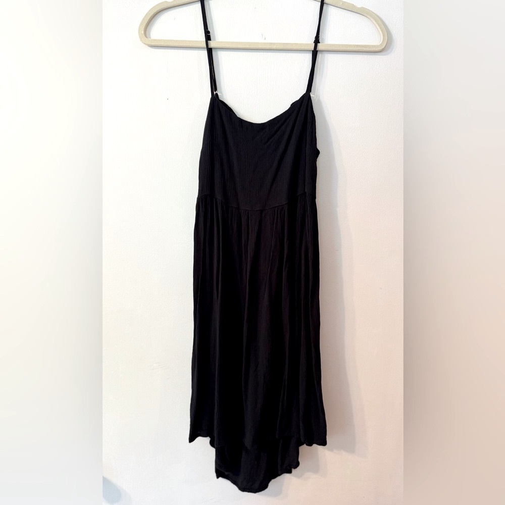 Black Sleeveless Open Back Dress